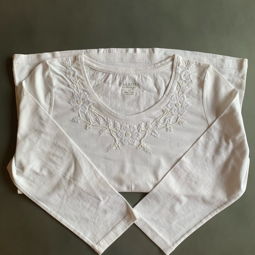 3/4 Sleeve Talbots White Embroidered Knit Shirt